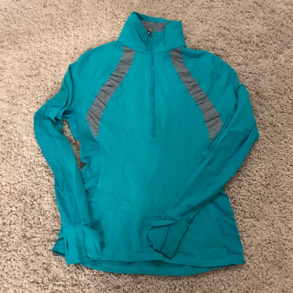 Lululemon running top